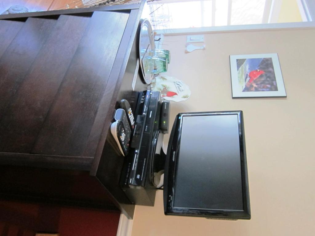 Twin Pines Bed And Breakfast Peterborough Extérieur photo